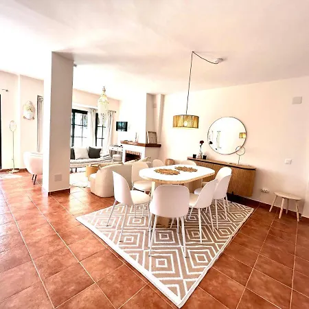 Endless Summer House *